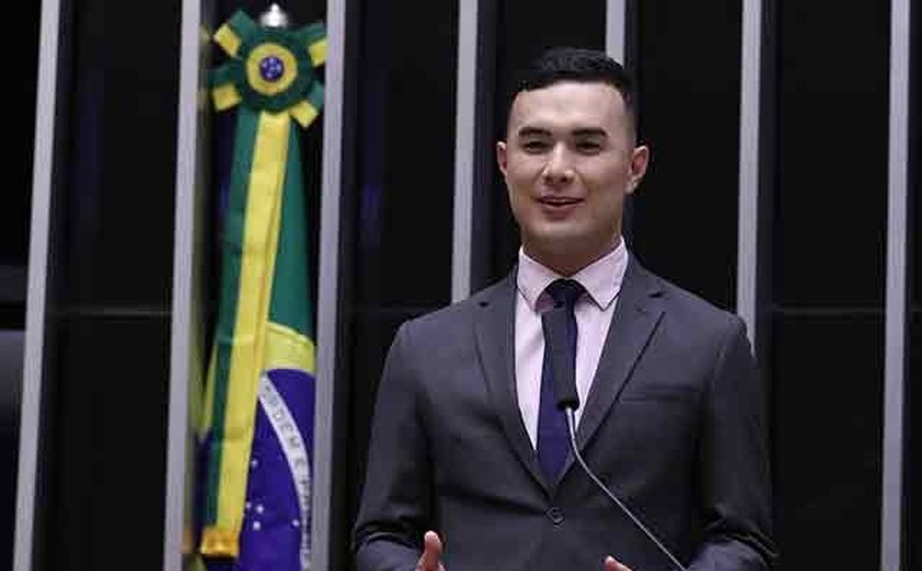 De vinho tinto a bife ancho e salmão: deputado que ganhou projeção em Brumadinho lidera gastos com alimentação