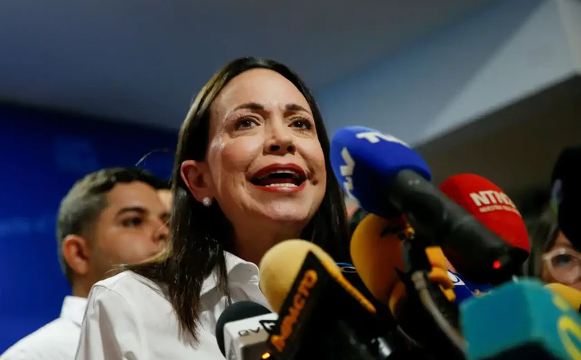 Aliado de Maduro, chefe do MP anuncia investigação contra María Corina