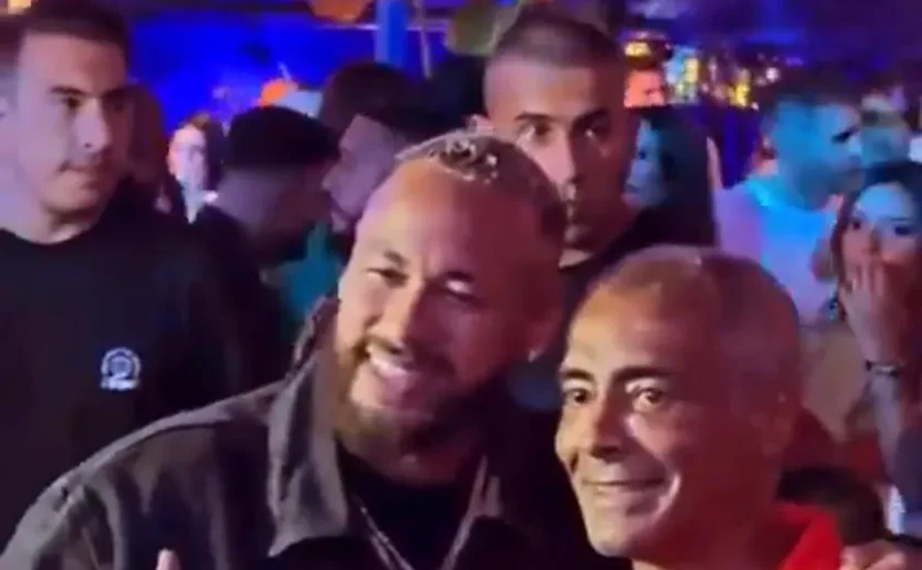 Jornais estrangeiros e torcedores comentam aparência de Neymar em festa de Romário