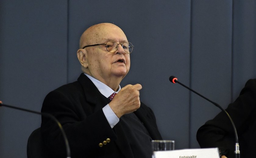 Morre o embaixador João Clemente Baena Soares, ex-secretário-geral da OEA