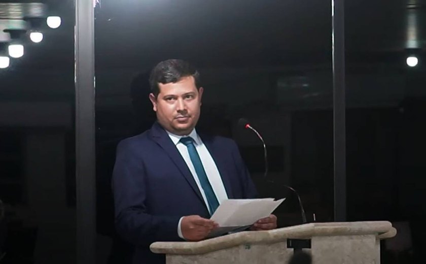 Luiz Eduardo Tenório Toledo toma posse na Câmara palmeirense e dá continuidade ao legado político da família
