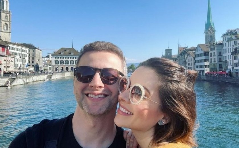 Sandy e Lucas cantam juntos após divórcio e fãs choram no programa 'Altas Horas'