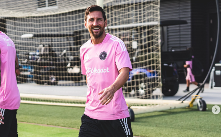 Messi brilha na volta aos gramados com assistência de calcanhar em vitória do Inter Miami