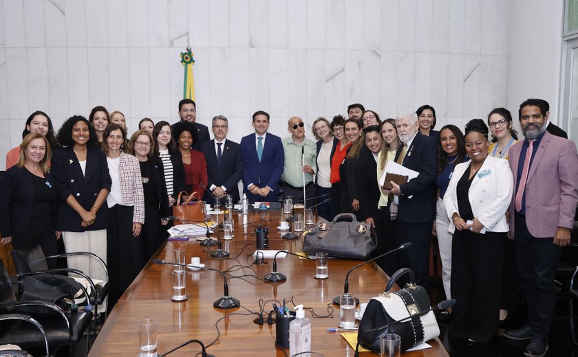 Entidades pedem aprovação de projeto do Senado sobre proteção de crianças em ambientes digitais