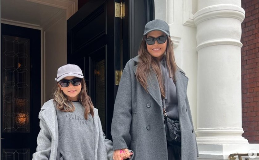 Tal mãe, tal filha: Deborah Secco combina looks com Maria Flor em viagem pela Europa: ‘Andamos iguais’; fotos