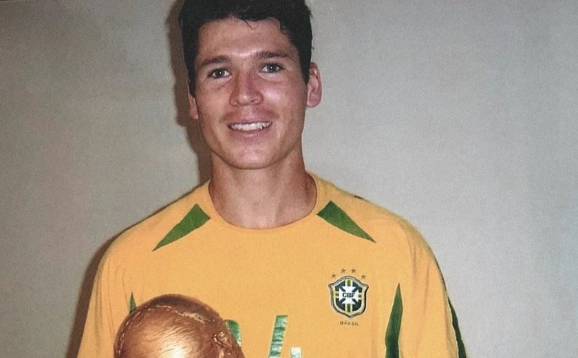 Anderson Polga, pentacampeão com a seleção em 2002, é preso por não pagar pensão alimentícia
