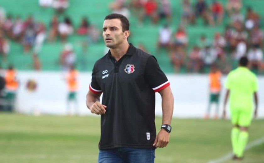 Técnico do Guarani mostra confiança apesar de derrota na estreia: 'O grupo é muito bom'