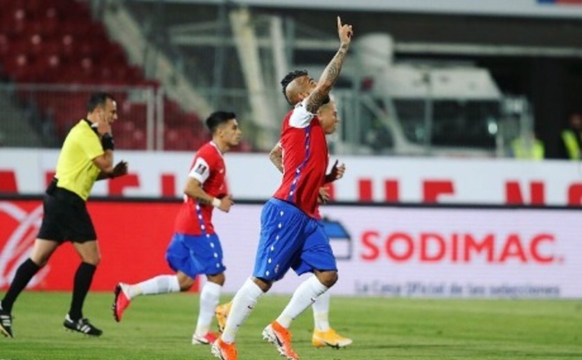 Chile empata com o Paraguai mesmo com um jogador a mais pelas Eliminatórias