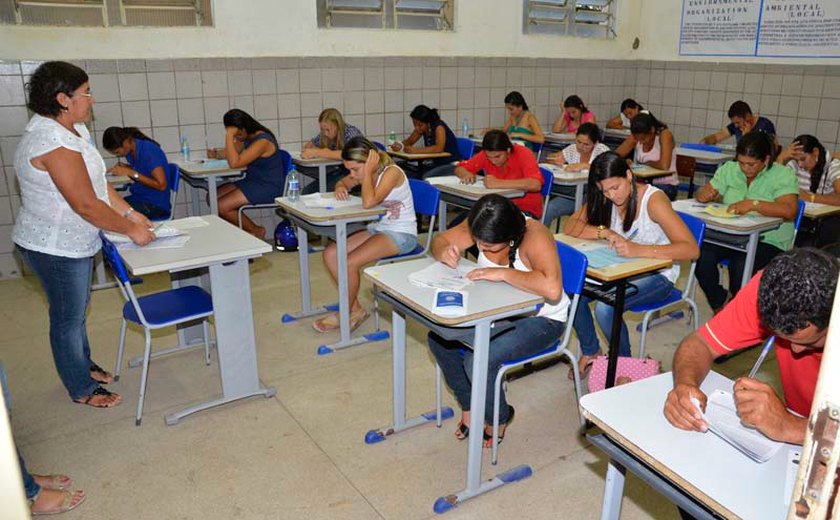 Prefeitura de Limoeiro de Anadia convoca  mais 56 aprovados no concurso público