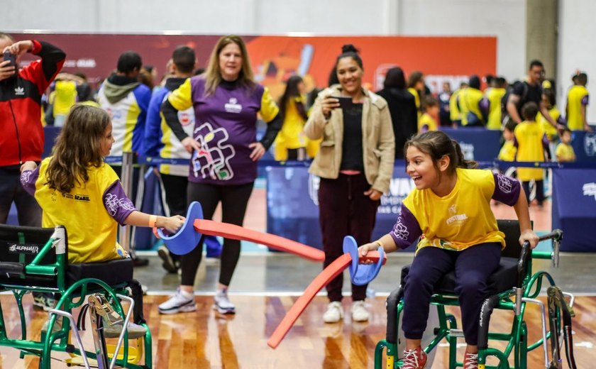 Festival Paralímpico oferece vivência esportiva a crianças