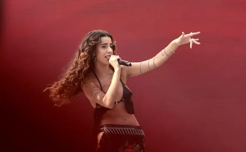 The Town: Marina Sena dá aula de Gal Costa para a Geração Z