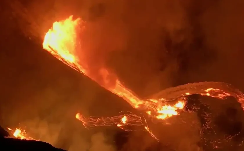 Sem descanso: vulcão Kilauea lança lava a 300 m de altura no Havaí