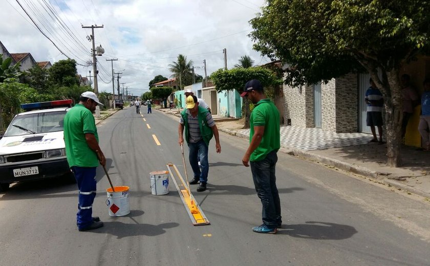 Prefeitura de Arapiraca conclui sinalização horizontal da Rua Nossa Senhora da Salete