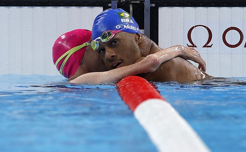 Paralimpíada: Gabriel Araújo conquista medalha ouro nos 100m costas