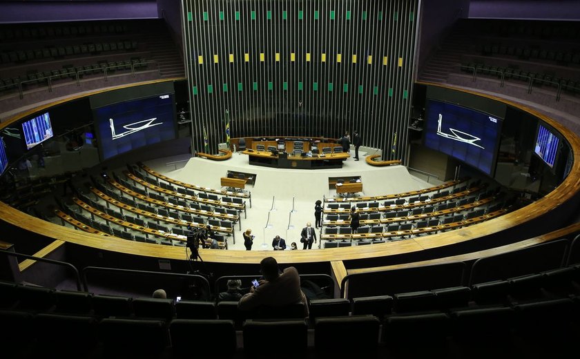 PDT deixa base do governo na Câmara após saída de Lupi