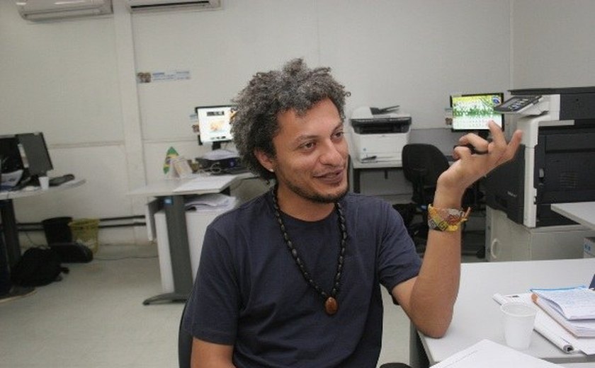 Professor da rede pública estadual representará Alagoas na Feira do Livro do Amapá