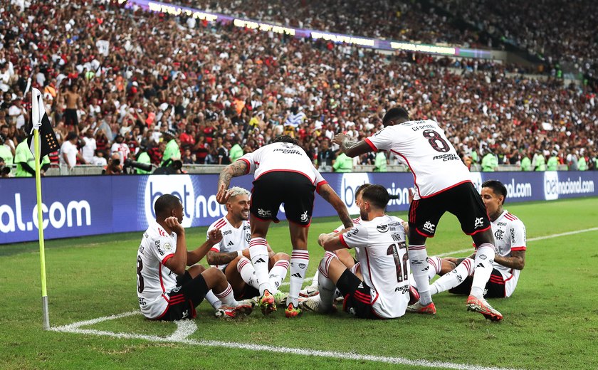 Flamengo aplica a maior goleada do clássico sobre o Vasco em 6 a 1 no Maracanã