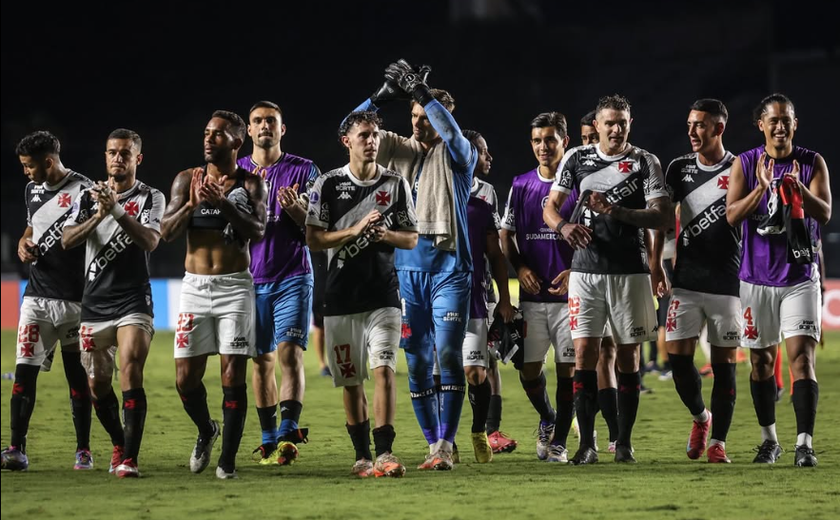 Vasco define no 1º tempo, vence o Melgar e se garante nos playoffs da Sul-Americana