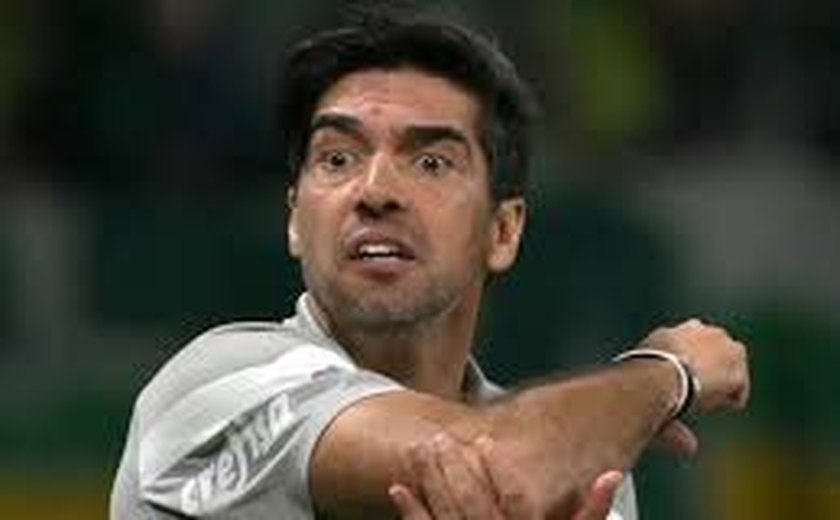 Resposta machista, 'time de índios' e gesto obsceno: relembre polêmicas de Abel Ferreira nos quatro anos de Palmeiras