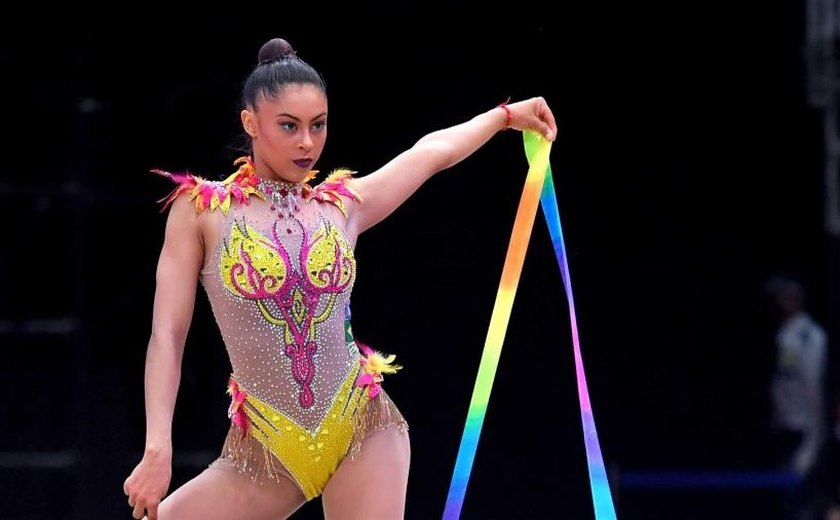 Bárbara Domingos conquista o bronze no último torneio de ginástica rítmica antes da Olimpíada