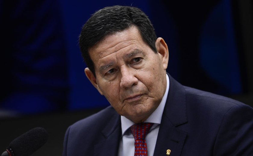 Mourão diz que não participou de reunião golpista no governo Bolsonaro