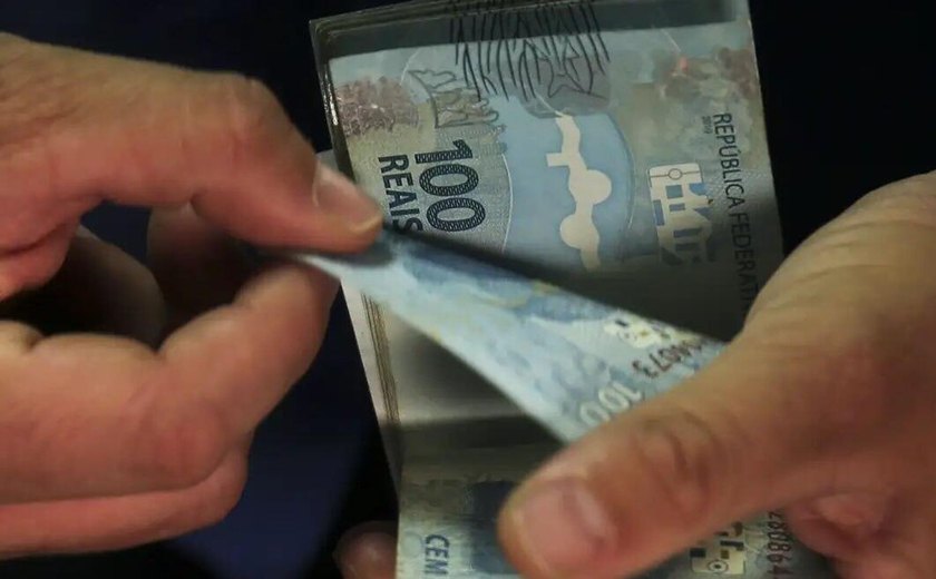 Investimentos somam R$ 7,09 bilhões em abril