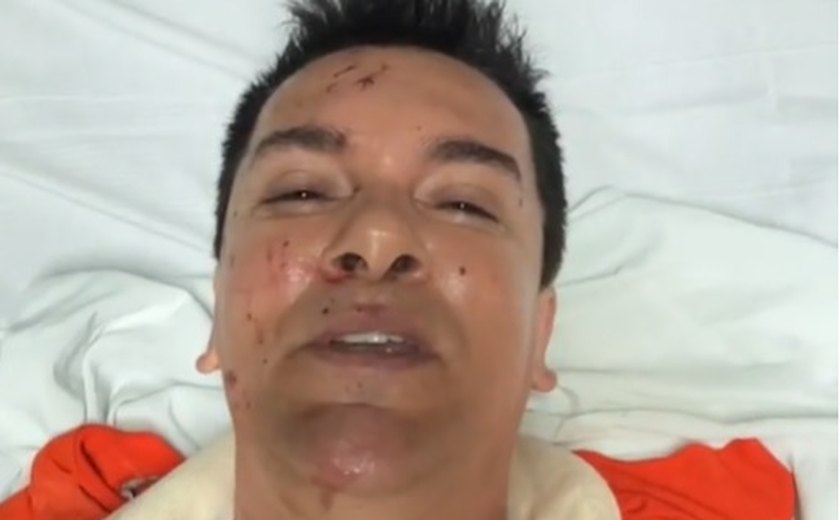 Quem é Regis Danese, cantor que sofreu acidente de carro e está em estado grave