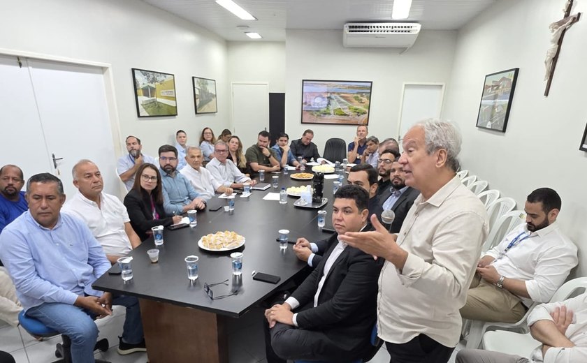 Prefeitura, Sebrae, CDL, Sindilojas e universidades debatem as potencialidades econômicas e investimentos em Arapiraca