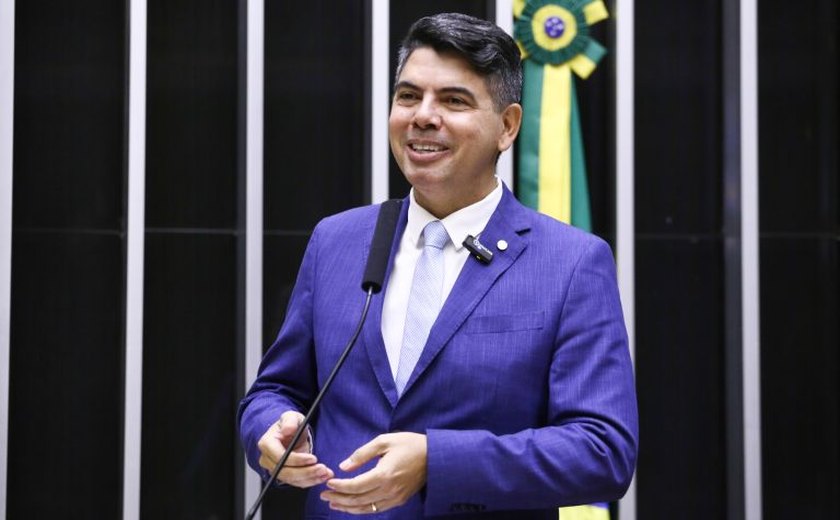 Projeto aumenta pena para feminicídio cometido contra a própria mãe