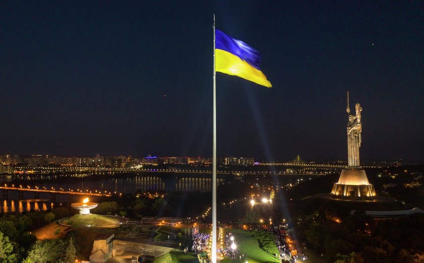 Milhares de pessoas protestam em Kiev contra repressão a órgãos anticorrupção