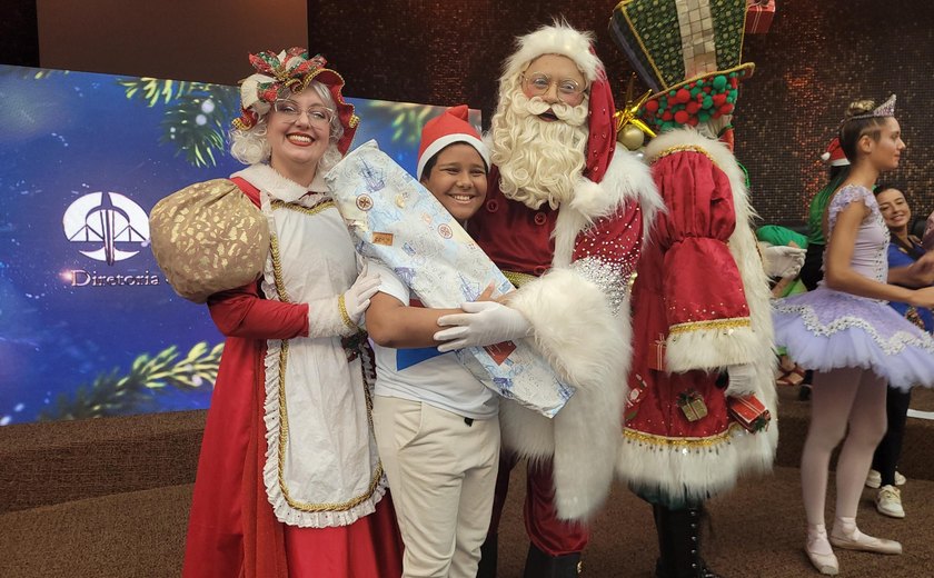 Estudantes da rede estadual são presenteados na Campanha Natal Solidário da Esmal
