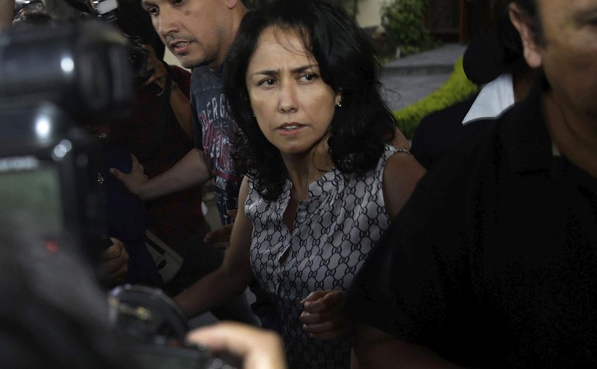 Ex-primeira-dama do Peru pede asilo à embaixada do Brasil após condenação pelo caso Odebrecht