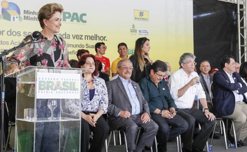 Dilma defende na Paraíba a democracia e o direito à manifestação