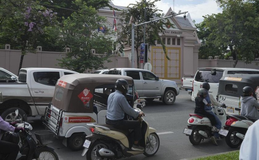 Forças da Tailândia e Camboja entram em confronto em área de fronteira contestada