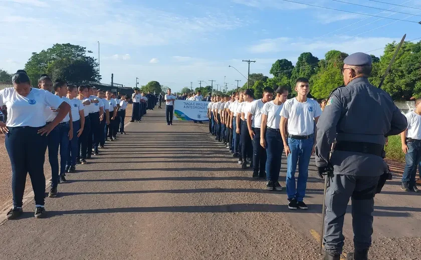 SP estende consulta pública até 2025 sobre escola cívico militar