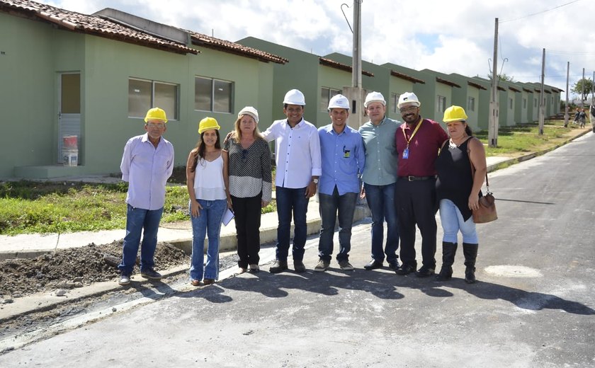 Prefeitura e Banco do Brasil fazem vistoria em obras do Residencial Antônio Ribeiro
