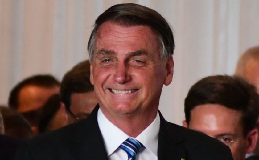 Cármen Lúcia arquiva pedido para tirar Bolsonaro e antecipar posse de Lula