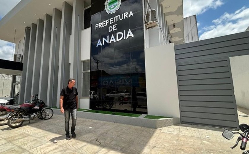 Ex-vice-prefeito de Anadia denuncia atual prefeito de nepotismo na gestão pública