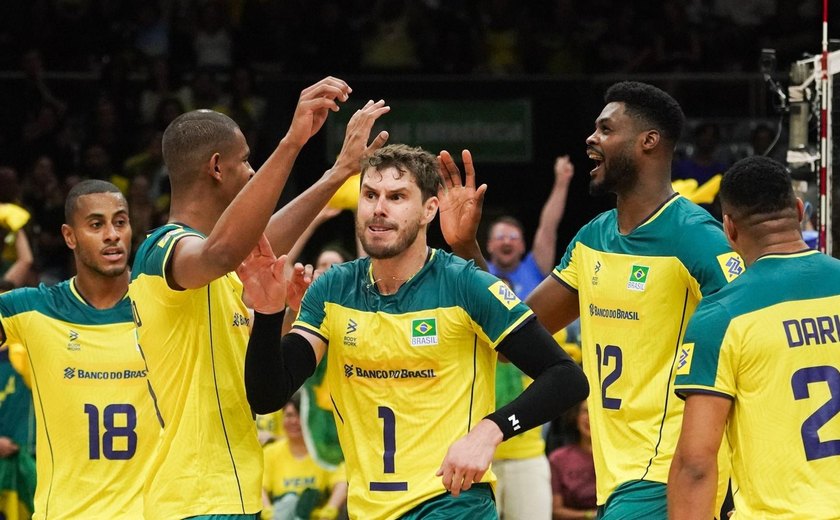 Seleção brasileira cai diante da Itália no Ginásio do Maracanãzinho