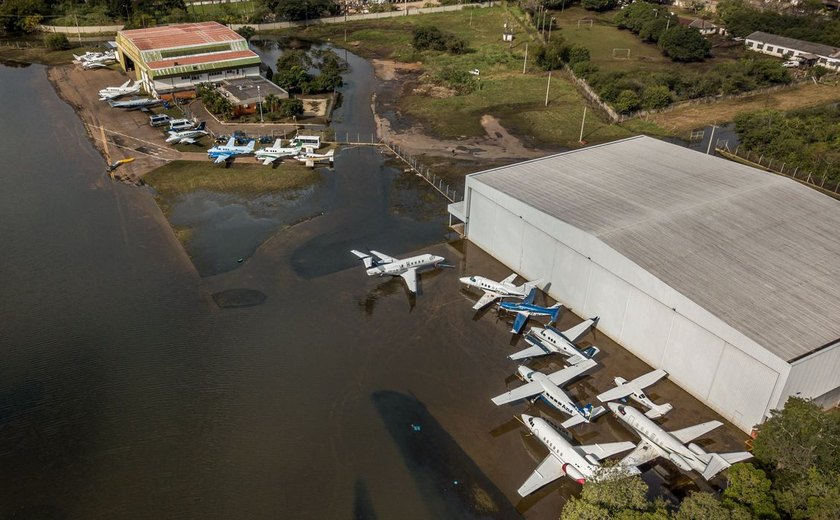 Governo diz que avalia repasse de recursos para aeroporto do RS