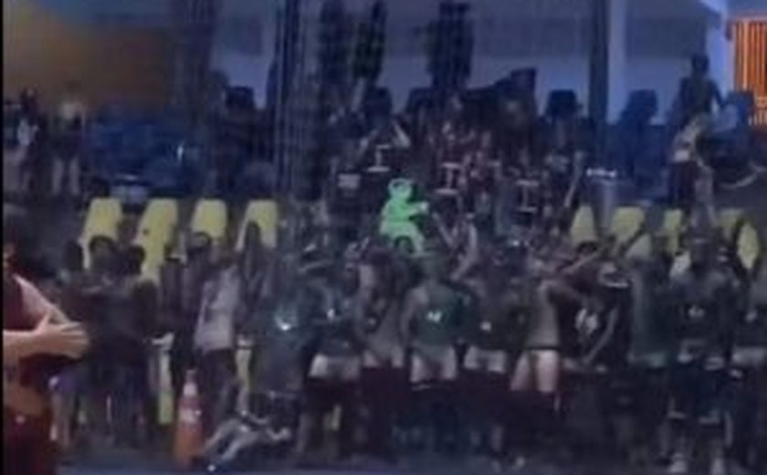 Vídeo mostra ato obsceno de alunos de Medicina em ginásio esportivo; MEC cobra faculdade