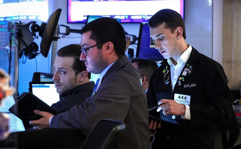 Grandes bancos dos EUA anunciam aumento de dividendos e programa de recompra após teste do Fed