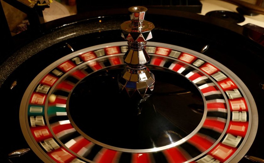 CCJ do Senado aprova projeto de lei que libera cassino e bingo no país