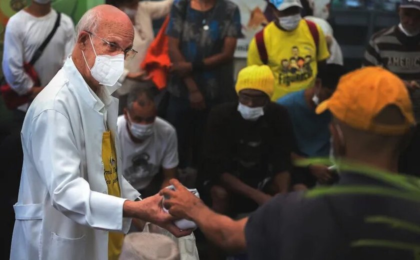 Arquidiocese de São Paulo manifesta perplexidade diante de possível CPI contra Padre Júlio Lancellotti