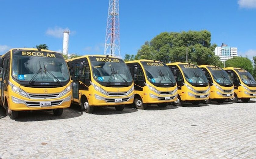 75 novos ônibus escolares integram frota alagoana nas próximas semanas; outros 125 até dezembro