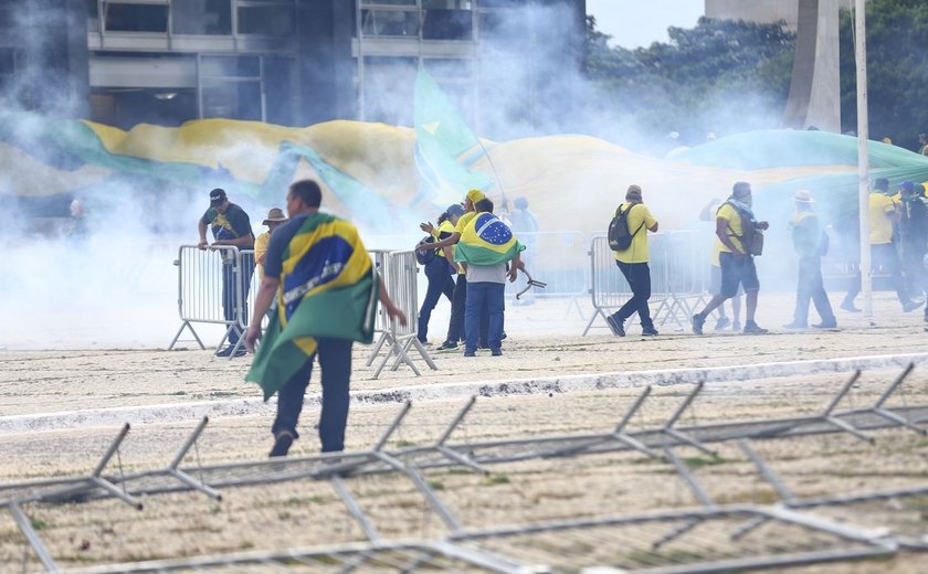 Perícia da PF dos crimes de 8 de janeiro esmiúça milhares de dados