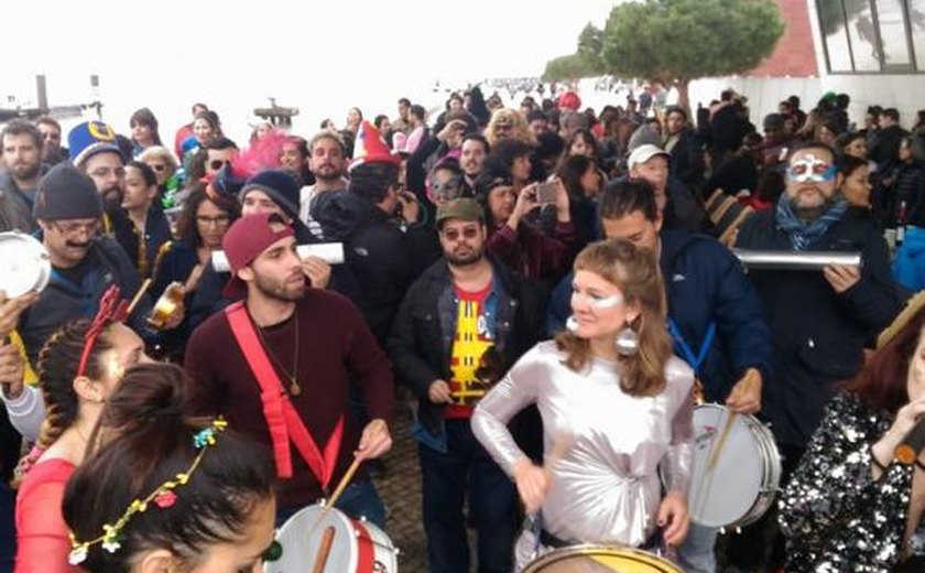 Blocos brasileiros agitam o carnaval de Lisboa