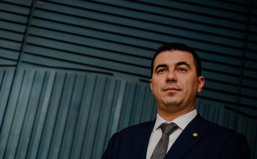 CPI da Covid chama servidor que denunciou suposto esquema na compra da Covaxin