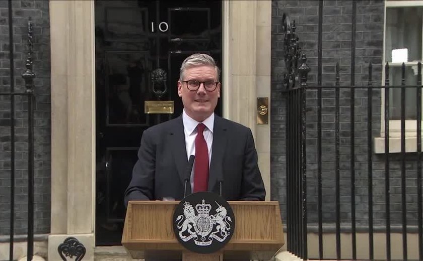 'A mudança começa agora', diz Keir Starmer em primeiro discurso como novo premiê britânico