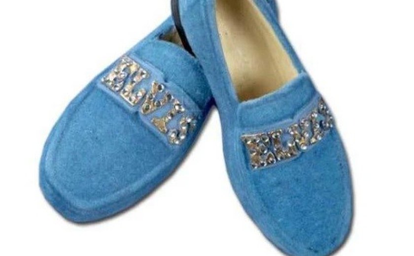 'Blue Suede Shoes': Sapatos de camurça azul de Elvis Presley serão leiloados por R$ 830 mil, na Inglaterra